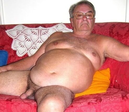 OLD MAN AND VERY SMALL COCK AND BEACH