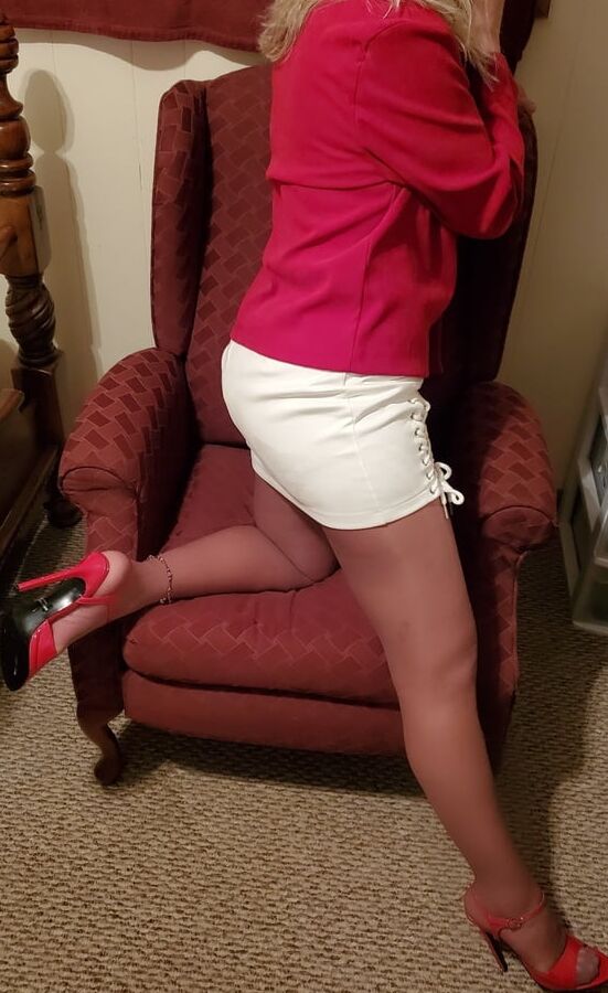 Red Hot In Pantyhose