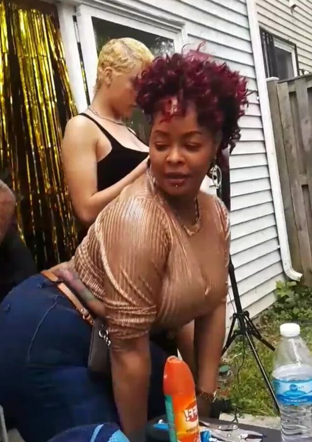 Random Tits and Ass
