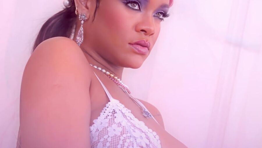Sexy Rihanna