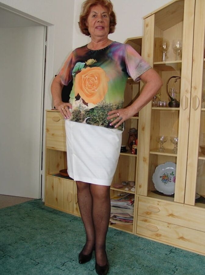 granny is waiting boy
