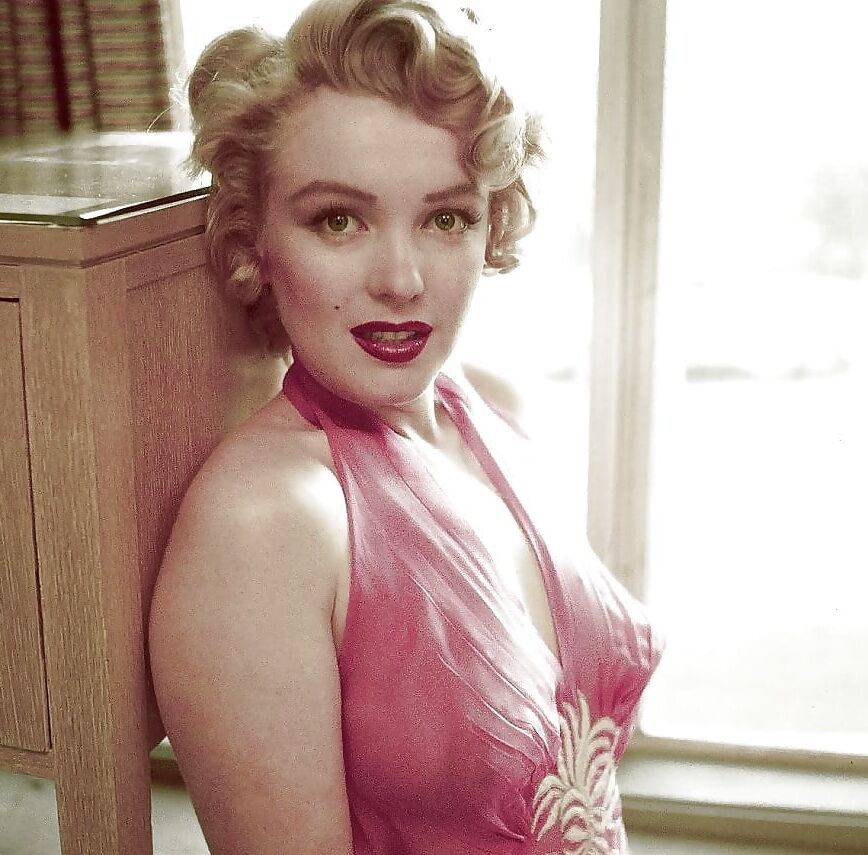 MARILYN!