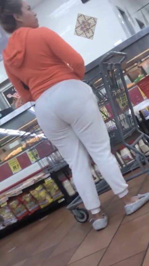 thick bitch that i like