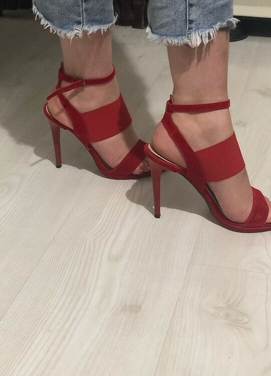Turkish feet fetish (Turk hatunlardan ayak fetisi)