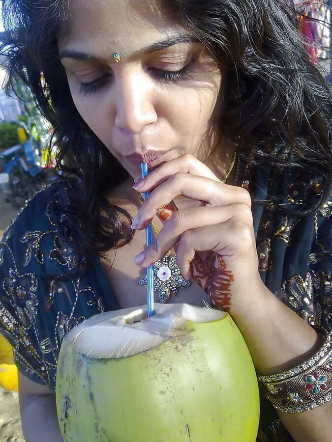 telugu indian BBW milf big boobs exposed