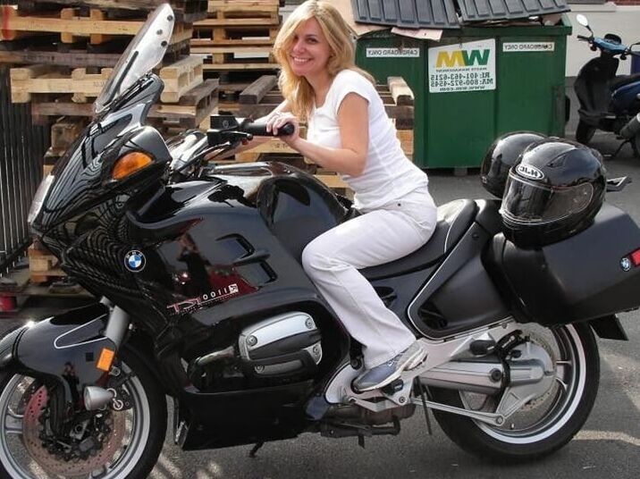 Hot MILF exposed