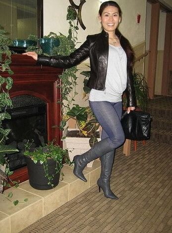 Booted Milf - Ysave