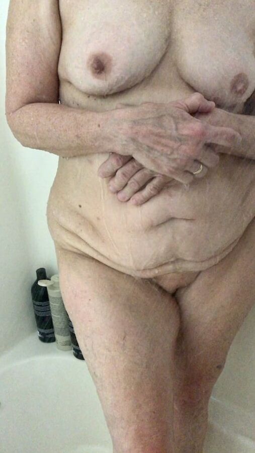 Matures in the shower