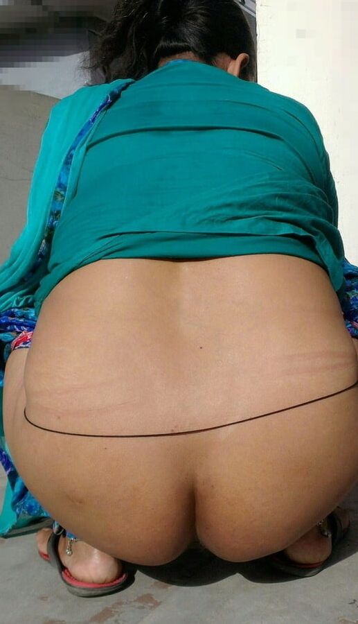 Desi gand tatti