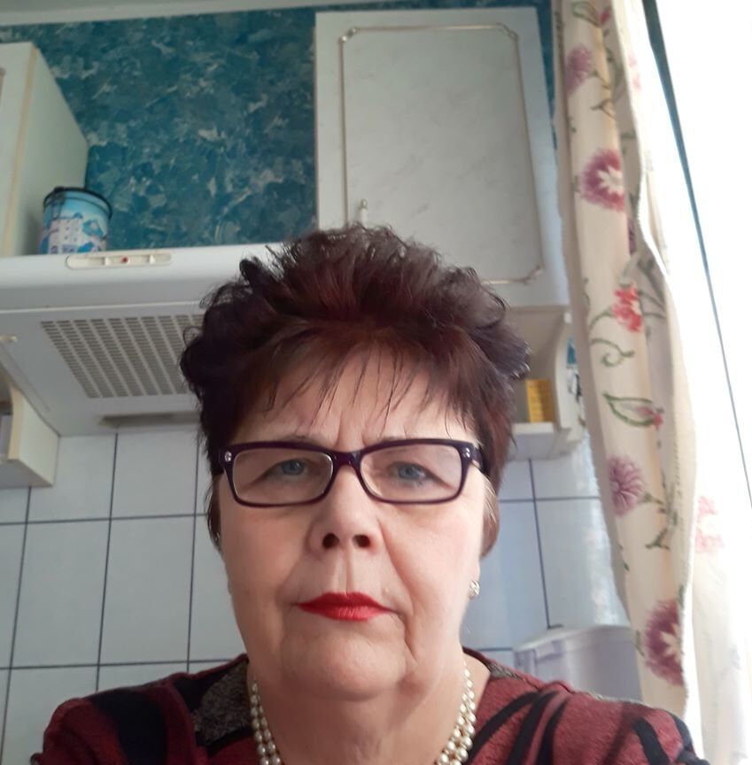 Zoya Safonova () years