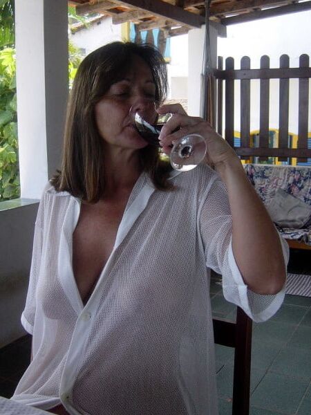 Transparent milf