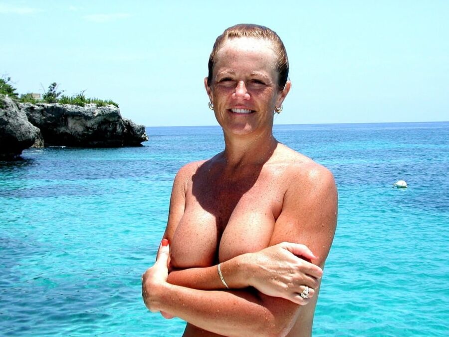 Unknown beautiful American wife