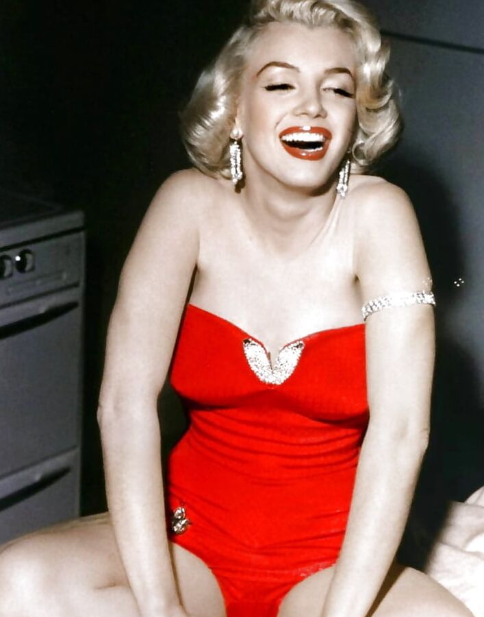 MARILYN!
