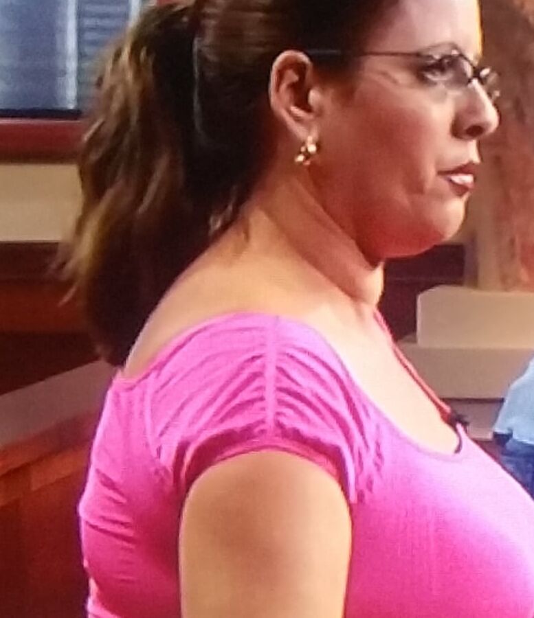 MISS CHICHOTAS
