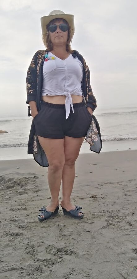 Olenka madura caderona mega culote
