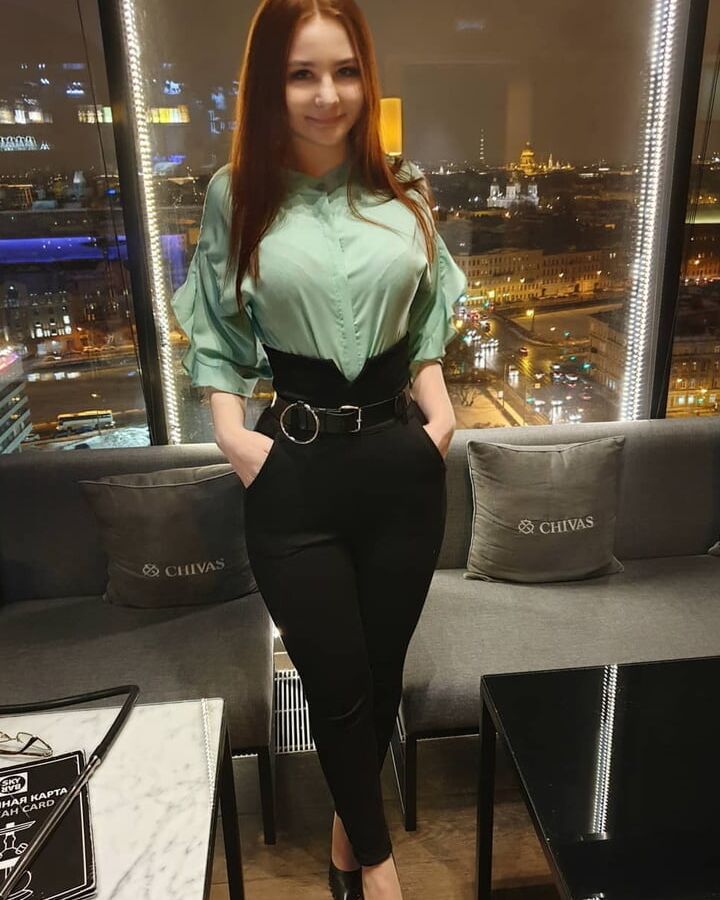 Shiny, Black Curves