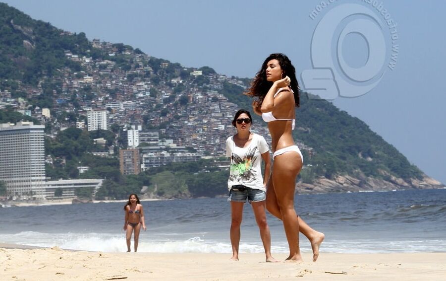 Debora Nascimento