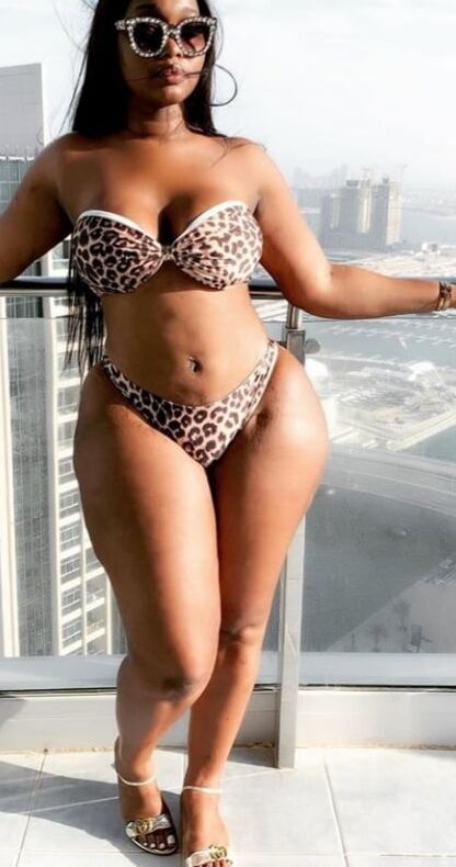 Sexy hourglass thick pear Pandula