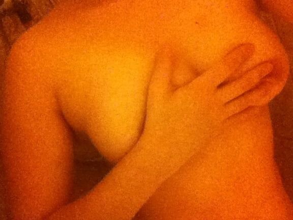 Latina Shower Selfies