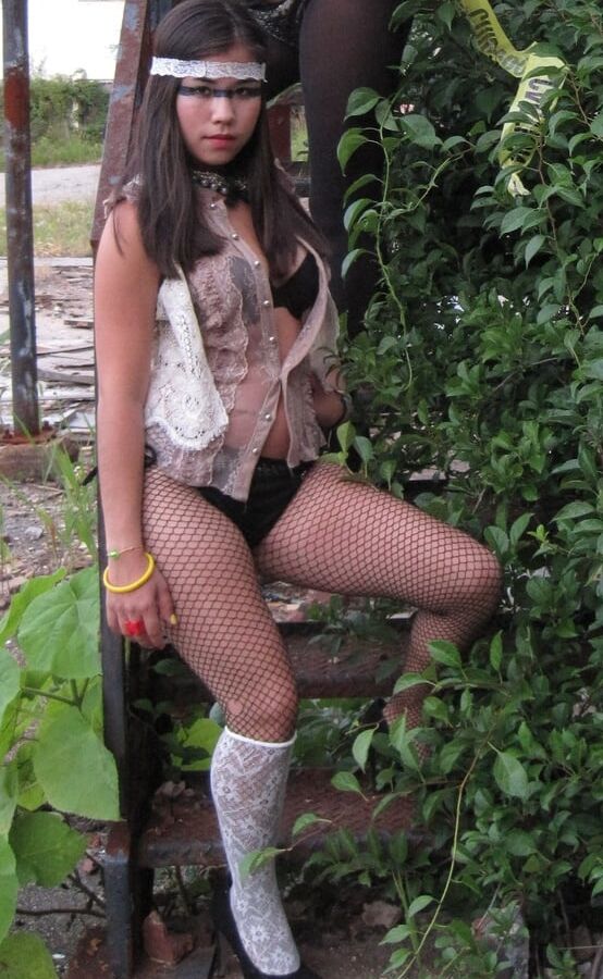 Fashionista Sluts in Pantyhose