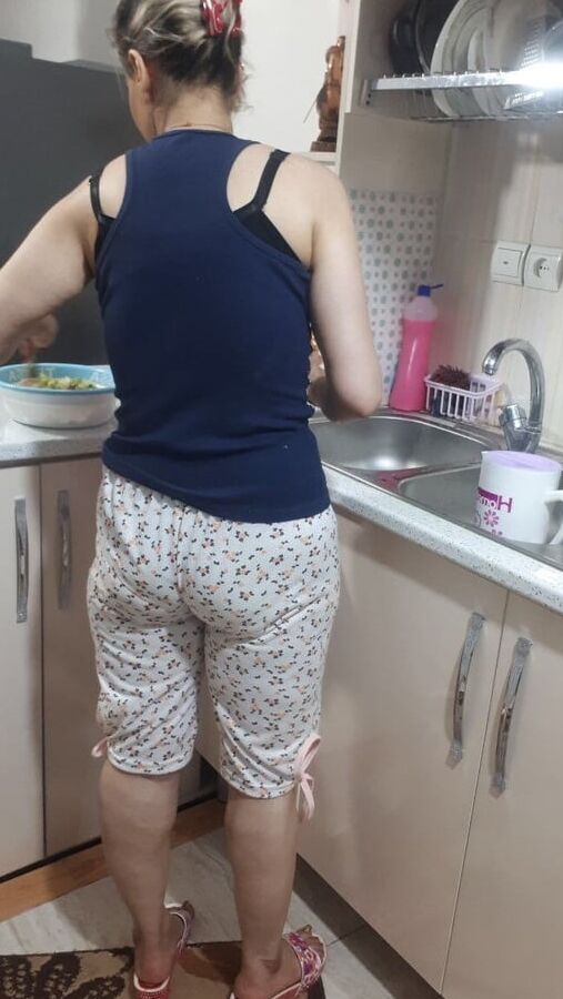 Turkish Mom MILF Turkey MILFFF