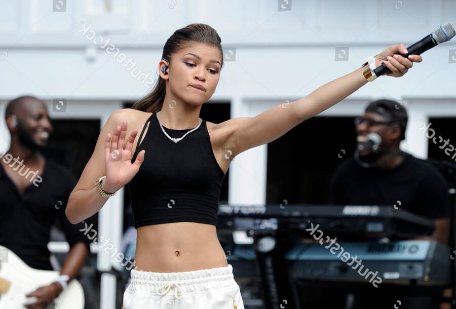 Zendaya Armpits