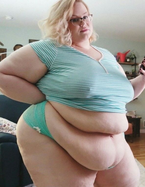 Fat Girls Fat Bellies