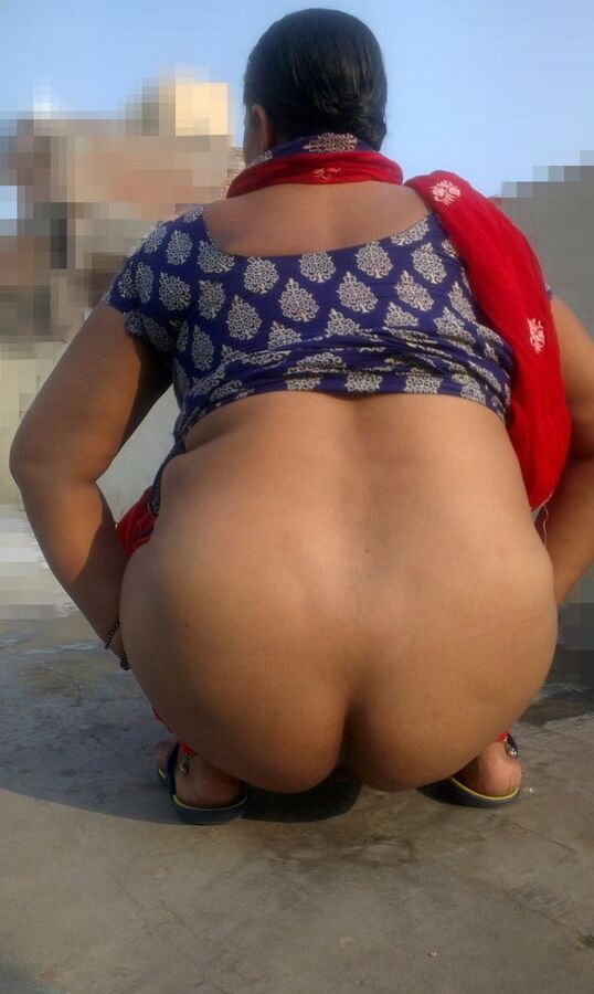 Desi gand tatti