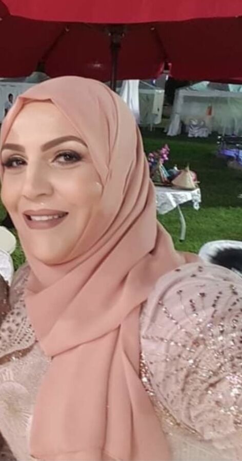 Lonely Singel hijab milfs who want a Young Big dick