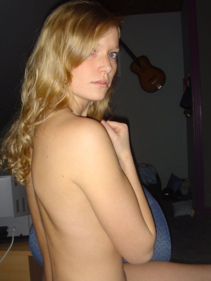 SGirl_Christine