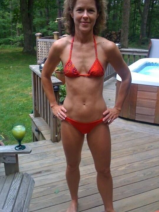 MILF Wives - Bikinis -