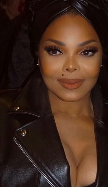 J Jackson Fuckable ass and killer nipples great breasts