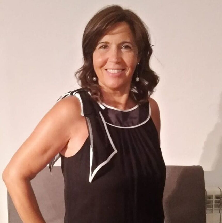 Hot mature Fernanda - comment and rate