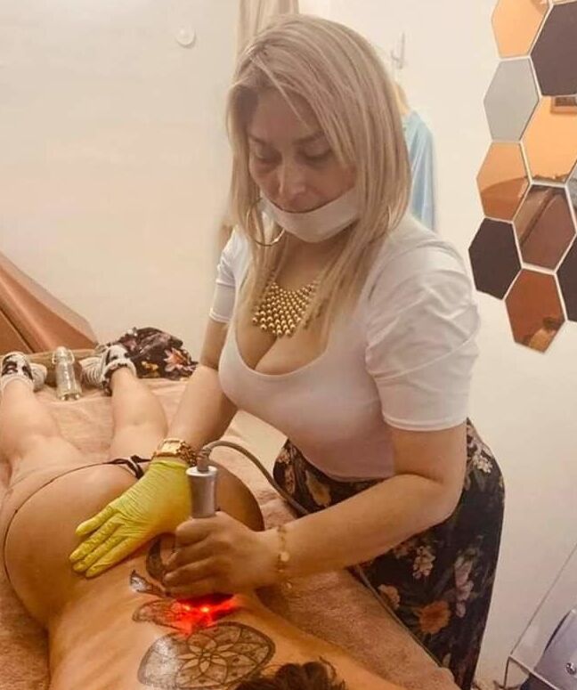 Doctora chichona hermosos pezones milf big boobs hot mature