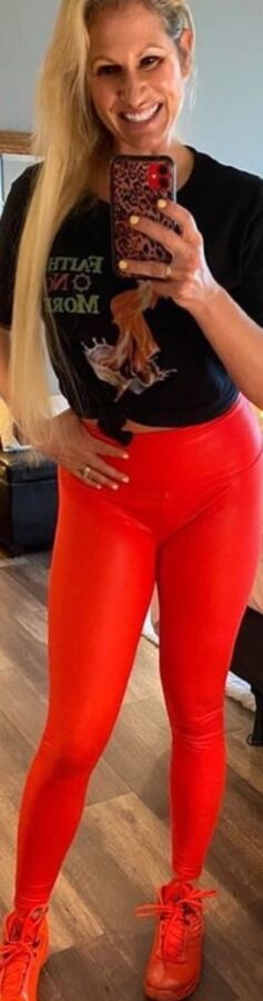 Hot amateur mom in leather and spandex pants