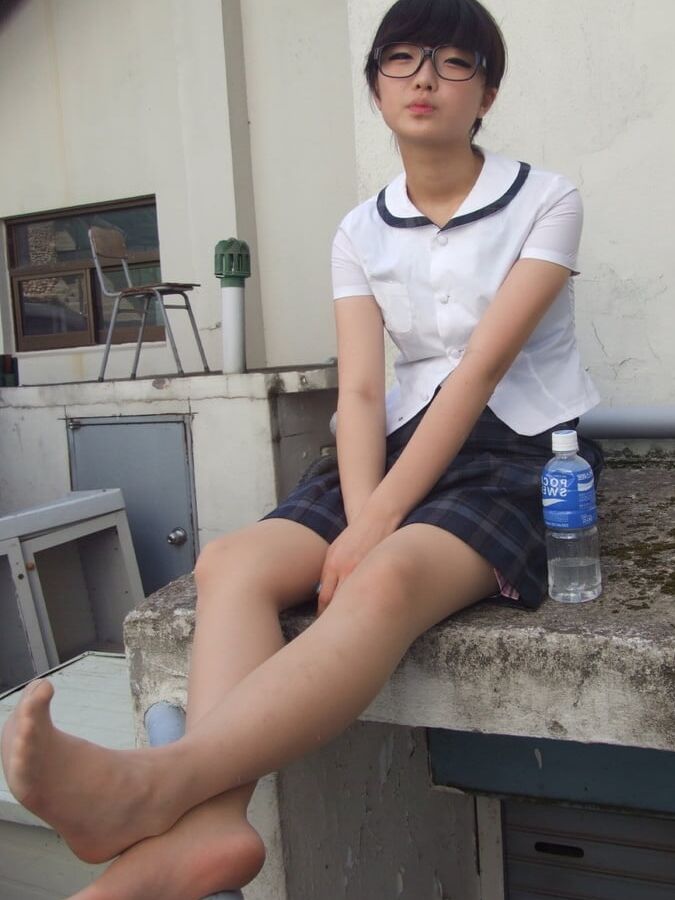 Asian Wives &amp; GFs in Pantyhose Part of