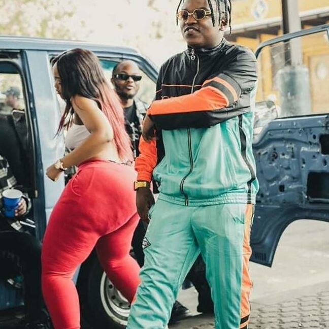 FAT ASS&amp;GIANT THIGHS STALKER
