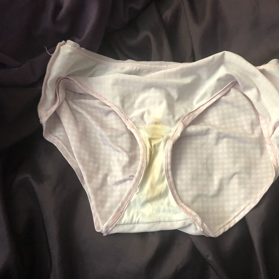 Dirty knickers