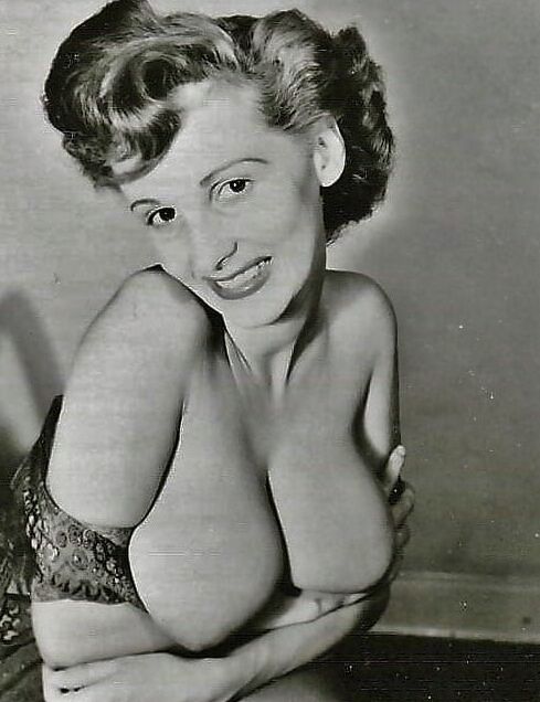 Donna Busty Brown
