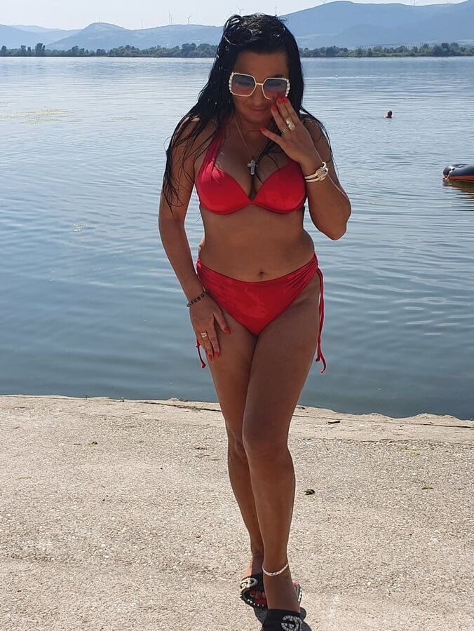 Hot Serbian Cougar-Snezana