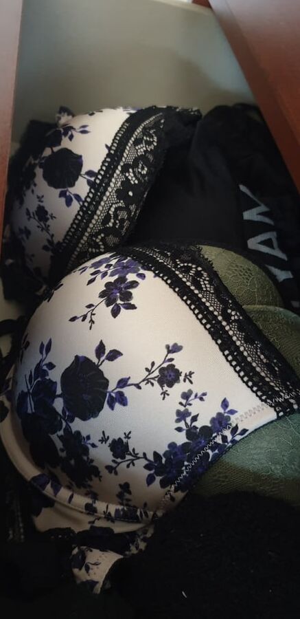Friends hot panties