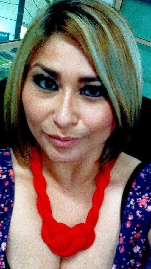Doctora chichona hermosos pezones milf big boobs hot mature