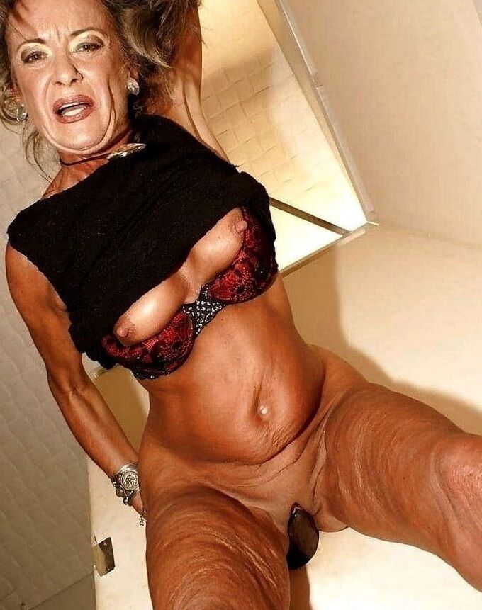 Hot GILF