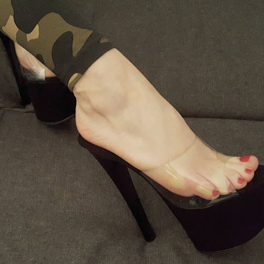 Platform Mules Heels &amp; camo leggings (fuck me shoes)