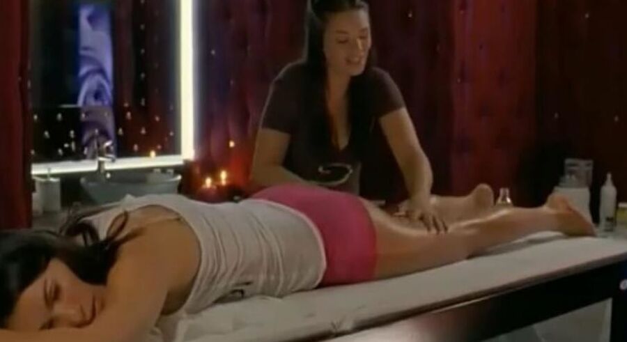 Aure atika sexy et nue