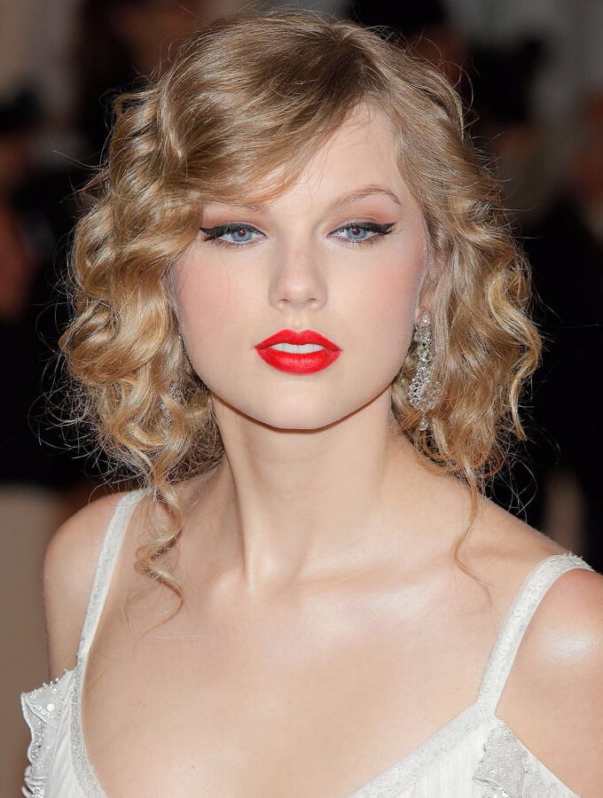 Gorgeous Taylor
