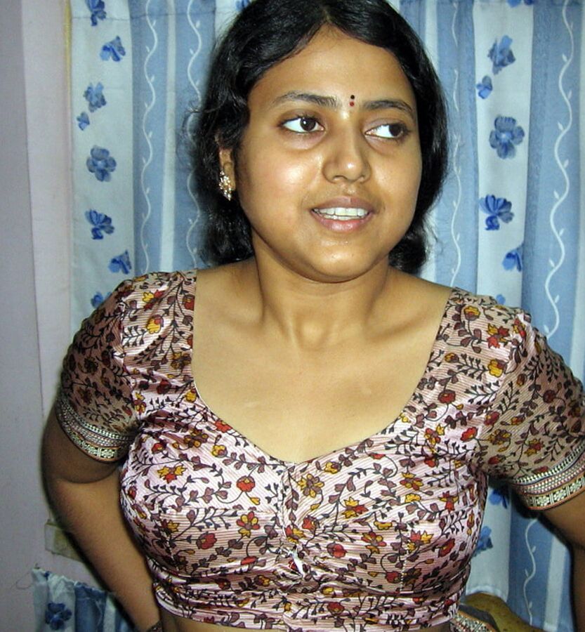 Desi Bihari Aunty
