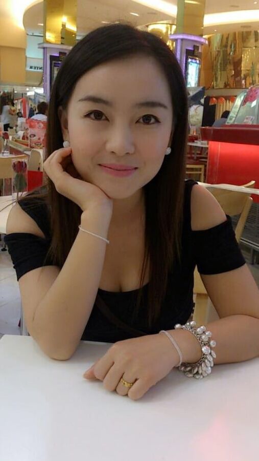 Childhood Crush: Txiab Yaj