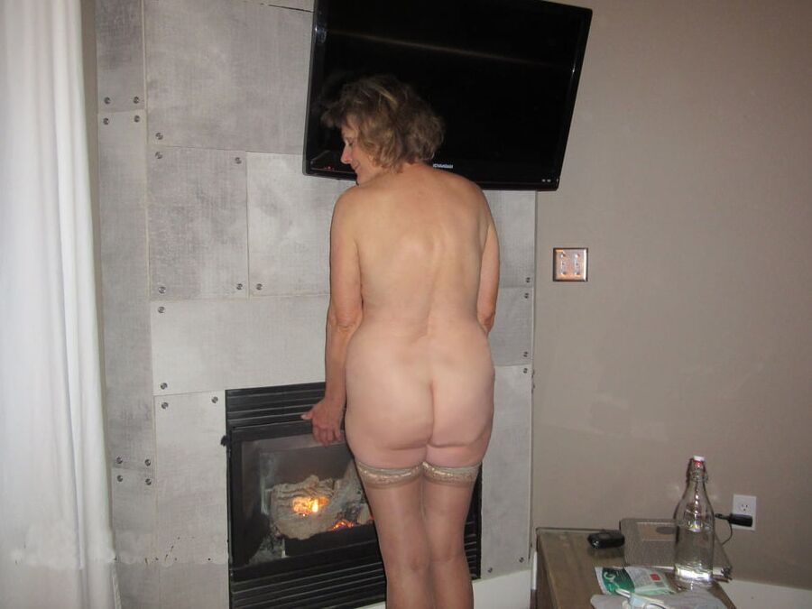 Some amateur mature women