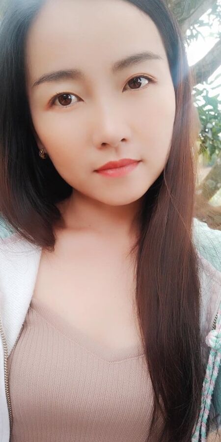 Childhood Crush: Txiab Yaj